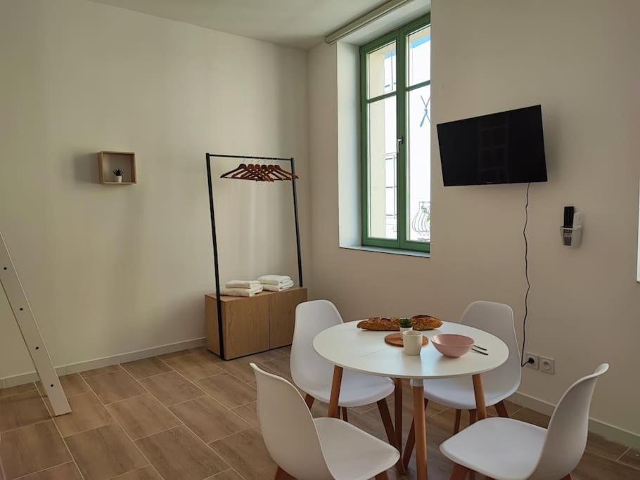 Appartement Escale Entre Cite Et Bastide Clim Wifi Smart Tv à Carcassonne Extérieur photo