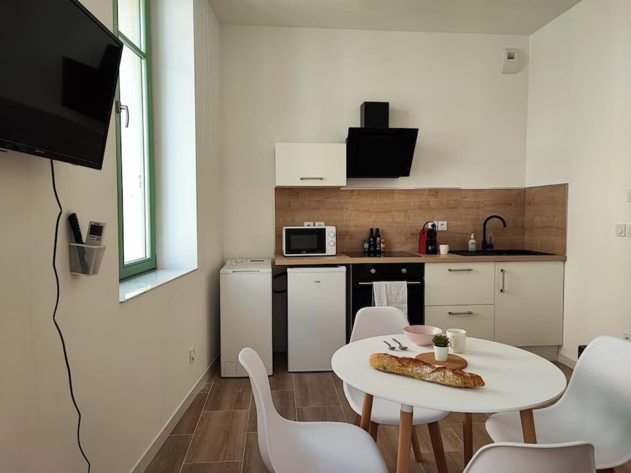 Appartement Escale Entre Cite Et Bastide Clim Wifi Smart Tv à Carcassonne Extérieur photo
