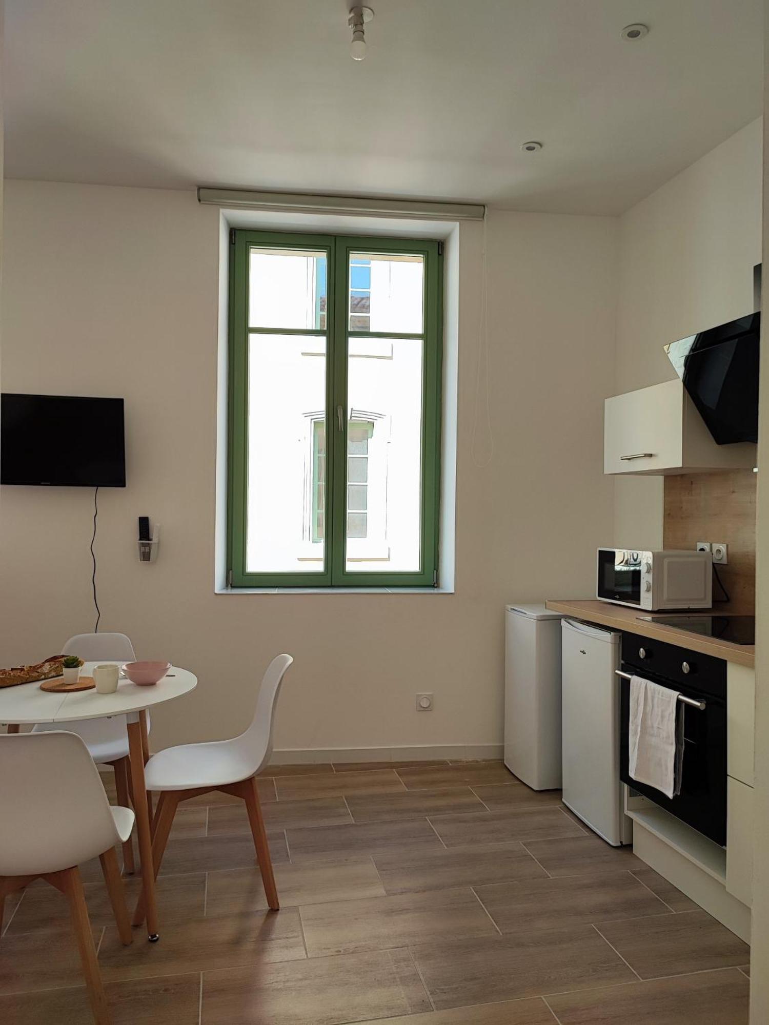Appartement Escale Entre Cite Et Bastide Clim Wifi Smart Tv à Carcassonne Extérieur photo
